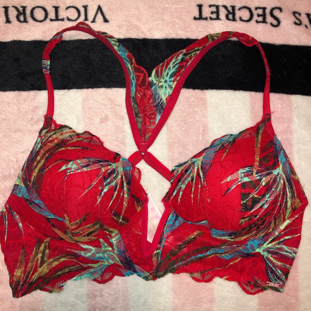 Pink Victoria’s Secret lace push up bra